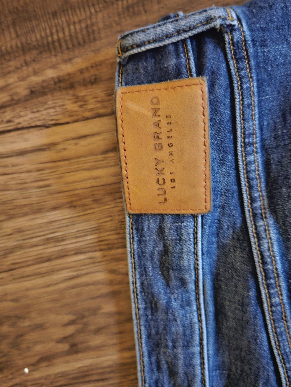 Mens Lucky Brand Jeans 411 - Picture 3 of 5